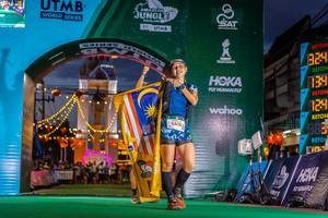 BIB: 4140, 5550, 
                            <button type="button" onclick="openModal(21811421)" class="btn btn-primary btn-sm float-right btn-popup" data-toggle="modal" data-target=".modal-high-quality">
                        <i class="fas fa-shopping-cart"></i> Add to Cart
                    </button>
                                            <button type="button" onclick="isThisMe(21811421, true)" class="btn btn-success btn-sm float-right btn-popup btn-isme hidden" data-toggle="tooltip" data-placement="bottom" title="นี่คือรูปของคุณใช่ไหม คลิกที่นี่เพื่อเอาเข้าอัลบั้ม">
                        <i class="fas fa-plus"></i> Add to album
                    </button>
                    <button type="button" onclick="isThisMe(21811421, false)" class="btn btn-warning btn-sm float-right btn-popup btn-isnotme hidden">
                        <i class="fas fa-ban"></i> Remove from album
                    </button>